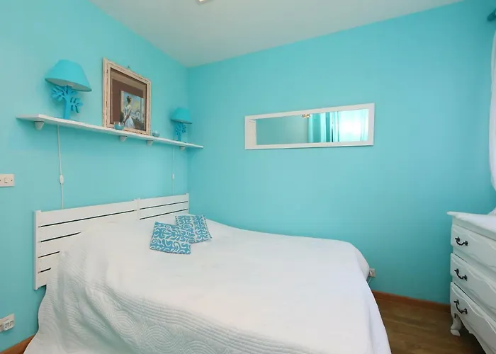 Le Garden-1 By Interhome * Кабур